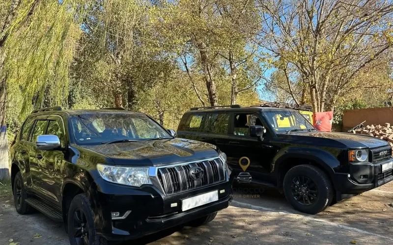 rent 4x4 car with driver for desert tours in Morocco